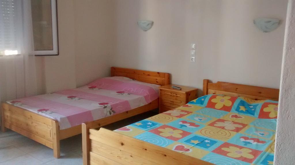 Apartments Christina Неа-Врасна Екстер'єр фото